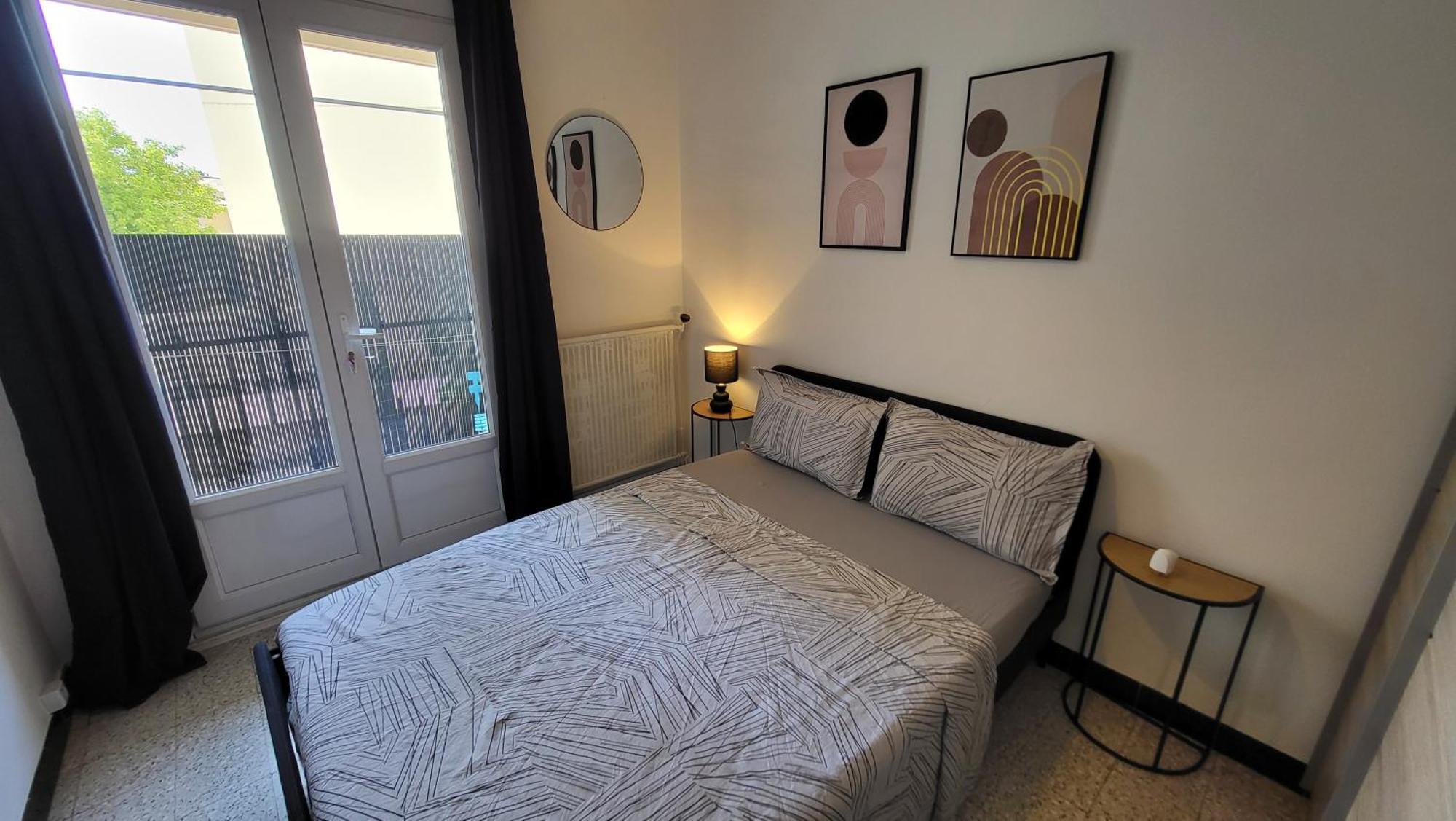 Les Tourterelles D'Avignon 2 Appartement Buitenkant foto